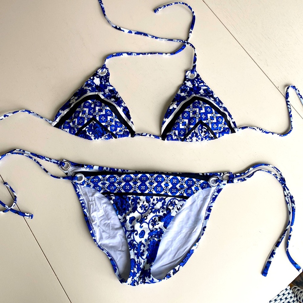 Nanette Lepore bikini  Size L